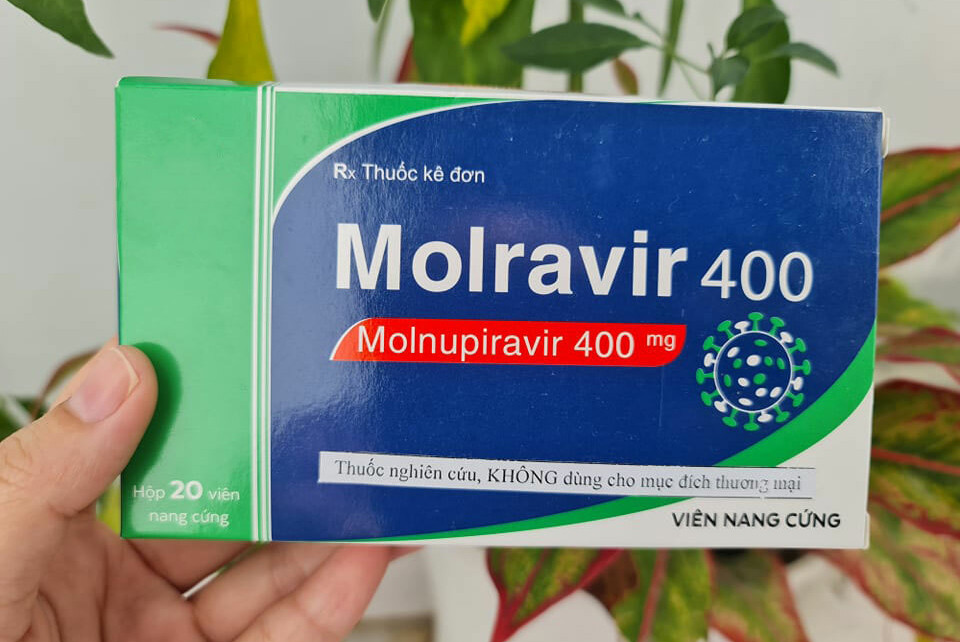 Ngày 17/2, Cục Quản lý Dược, Bộ Y tế, đã có Quyết định về việc ban hành danh mục 3 loại thuốc chứa Molnupiravir sản xuất trong nước, được cấp giấy đăng ký lưu hành tại Việt Nam.