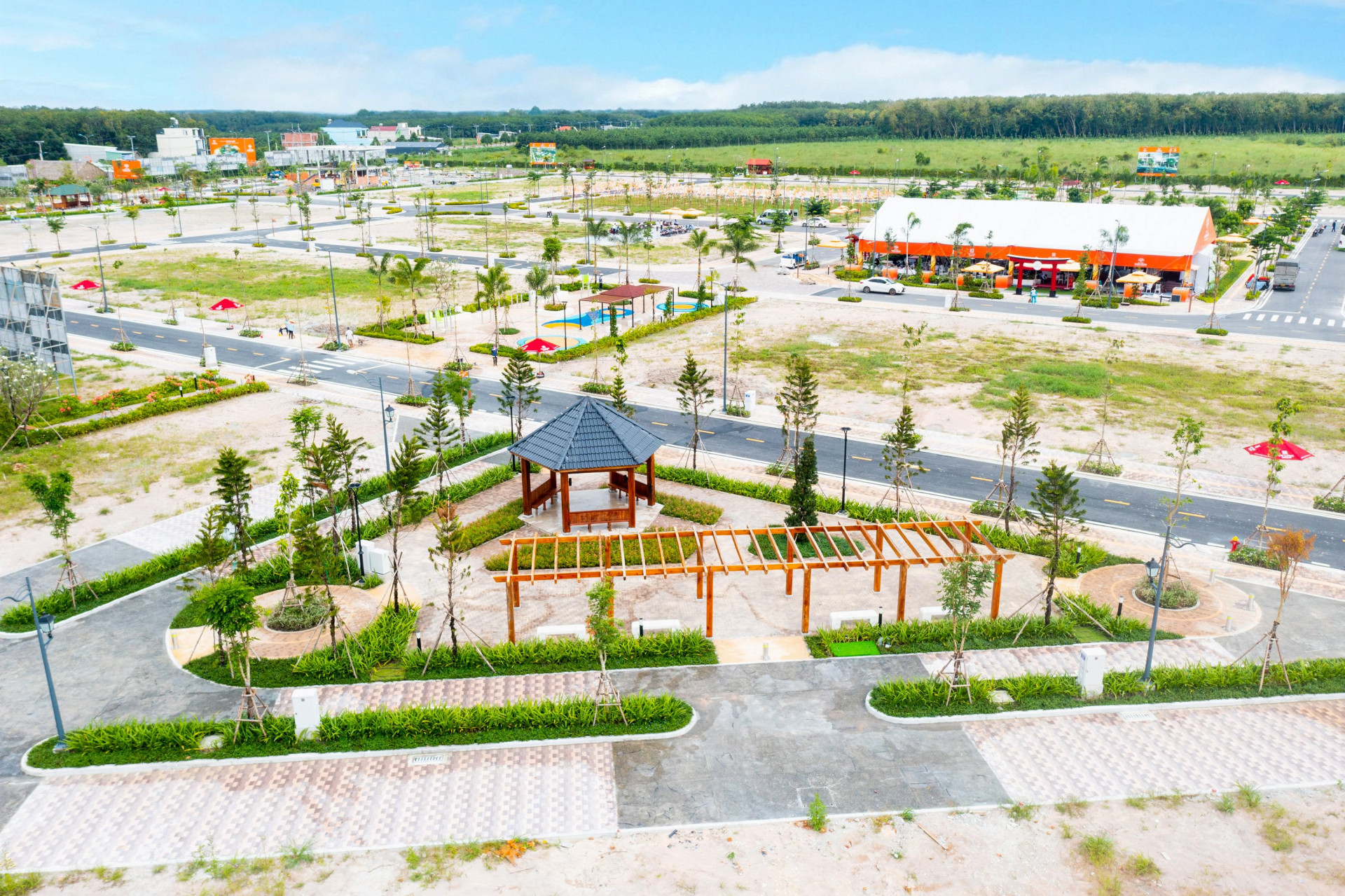 Khu dân cư Cát Tường Park House gây ấn tượng với tốc độ xây dựng thần tốc.