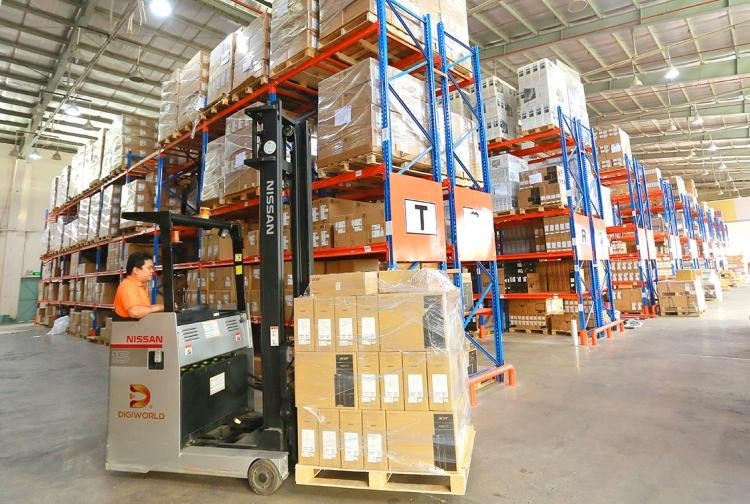Hội đồng quản trị CTCP Thế Giới Số (Digiworld - Mã: DGW) vừa thông qua phương án để Ngân hàng Techcombank cấp tín dụng ngắn hạn số tiền 800 tỷ đồng.