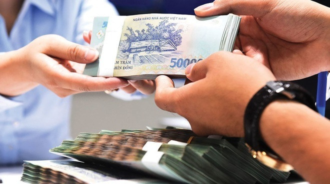 Nhóm ngân hàng thương mại đẩy lãi suất từ 8% đến 8,5%.