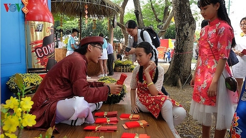 Đề nghị tạm dừng các loại hình lễ hội và hoạt động bắn pháo hoa nổ trong dịp Tết Nguyên đán Nhâm Dần