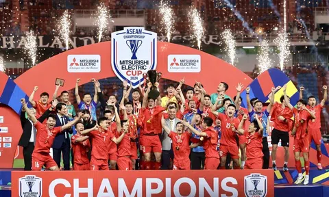 Việt Nam vô địch ASEAN CUP 2024 nhận được “cơn mưa” tiền thưởng từ các ông lớn ngân hàng, tiêu dùng… nhưng vắng bóng các ông lớn bất động sản