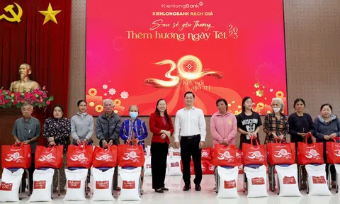 “30 năm Kết nối giá trị” – KienlongBank mang Tết ấm đến mọi nhà