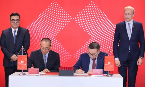 Techcombank phân phối sản phẩm Techcom Life, bước tiến mới cho hệ sinh thái tài chính – bảo hiểm liền mạch