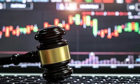 Ủy ban Chứng khoán Nhà nước phạt Địa ốc Đà Lạt (DLR) 177,5 triệu đồng do vi phạm nghĩa vụ công bố thông tin