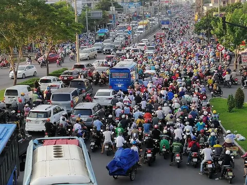 Sở Giao thông Vận tải kiến nghị UBND TPHCM chi hàng chục nghìn tỷ đồng mở rộng quốc lộ 13, xây dựng đường liên cảng Cát Lái – Phú Hữu