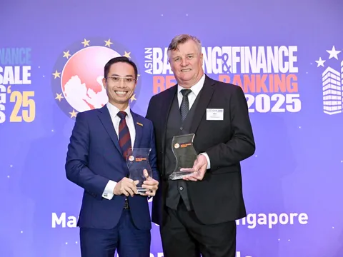 Nam A Bank nhận cú đúp giải thưởng quốc tế 