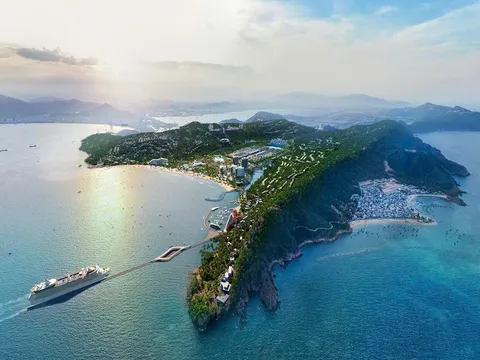 Cổ phần Hưng Thịnh Land thoát lỗ
