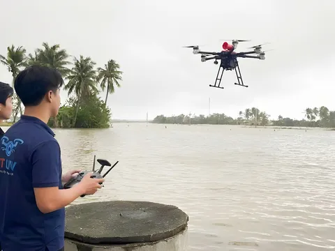 Những chuyến bay đắng lòng miền Trung