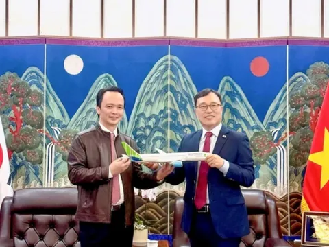 Ông Trịnh Văn Quyết chính thức xuất hiện trên thương trường sau một thời gian thụ án