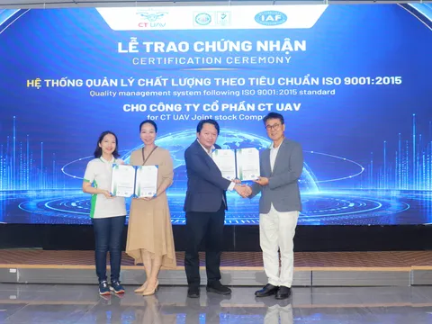 CT UAV quyết không thua Đức, Nhật